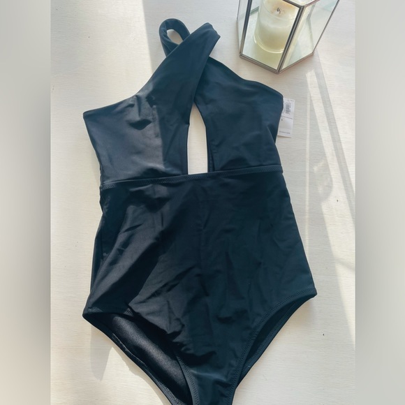 Old Navy Front Cross Black One Piece Swim Suit S - Picture 2 of 2